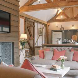 One Bedroom Barns image